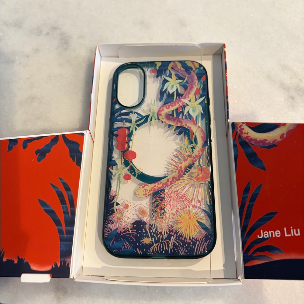 OtterBox Lumen Series iPhone 16
Year of the Snake•NEW